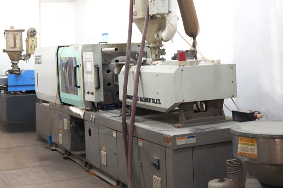 Iniectio CUMATIUM Machina